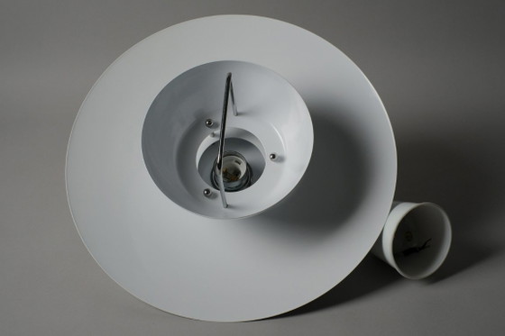 Lámpara colgante multicapa Markslöjd, lacada en blanco, iluminación moderna escandinava de los años 90, (photo 10 of 11)