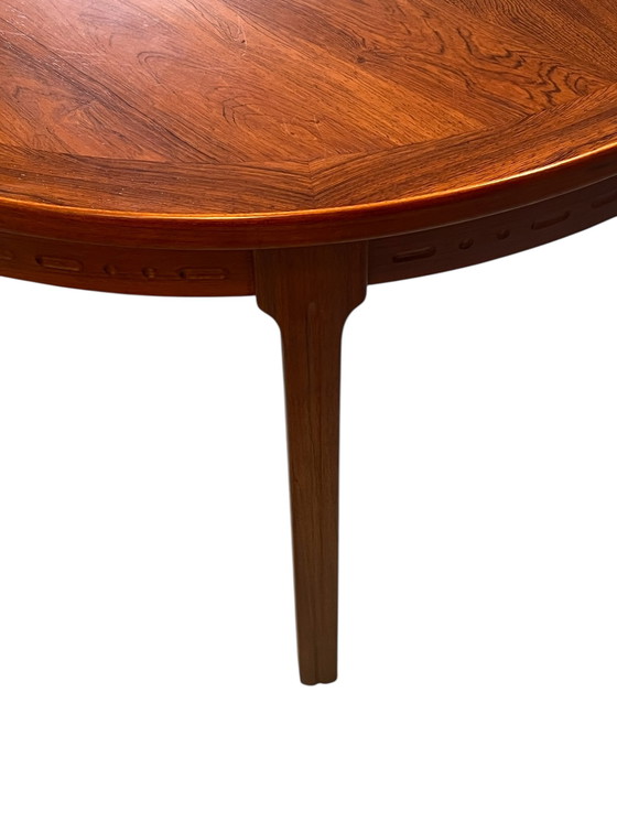 Image 1 of Dining table