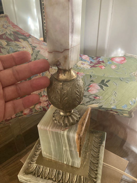 Image 1 of Schöne Vintage Tischlampe, Sammlerstück-grüner Onyx Marmor/Messing Fuß, schöner originele Schirm