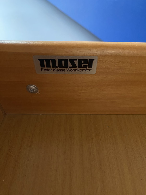 Image 1 of Cómoda de diseño Moser: mesita de noche escultural, estilo moderno de mediados de siglo, década de 1970