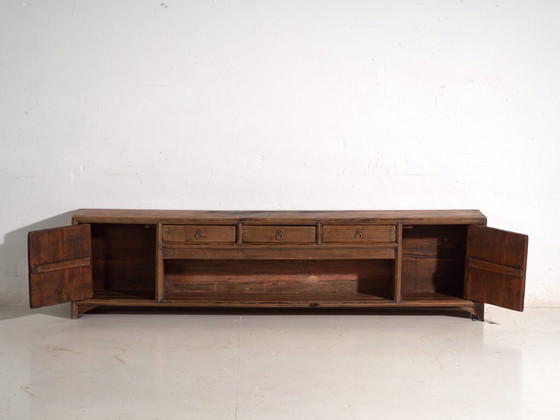 Antique low cabinet in pine wood – China, circa 1900 – Storage cabinet, Iron (photo 40 of 40)