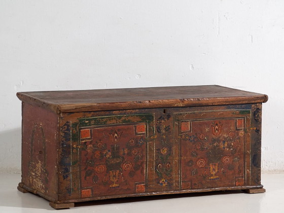 Antike Truhe mit Blumenmotiven (ca. 1920) #39 – Aufbewahrungsschrank (photo 2 of 40)