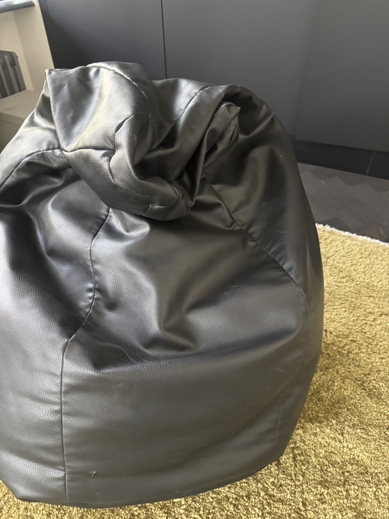 Image 1 of Pouf in pelle Zanotta