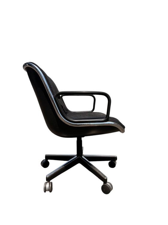 Image 1 of Authentischer Charles Pollock Chefsessel von Knoll – Grauer Stoffbezug & Rollen
