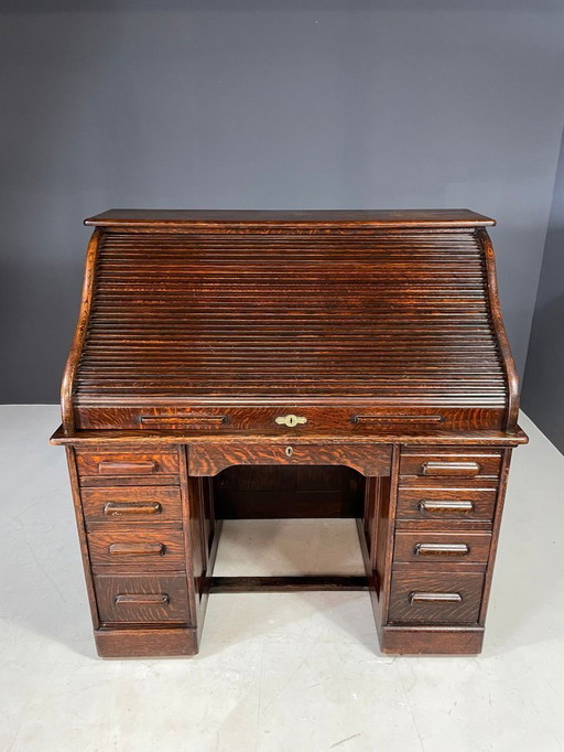 Escritorio americano Roll-Top, roble macizo, Checoslovaquia, años 30