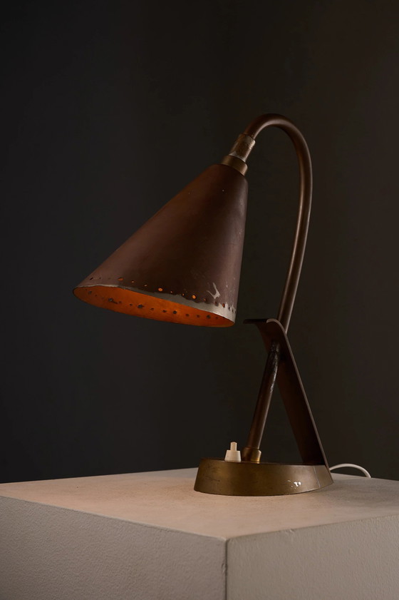 Lampe de table moderniste en cuivre et laiton, France, Mid Century Modern (photo 10 sur 11)