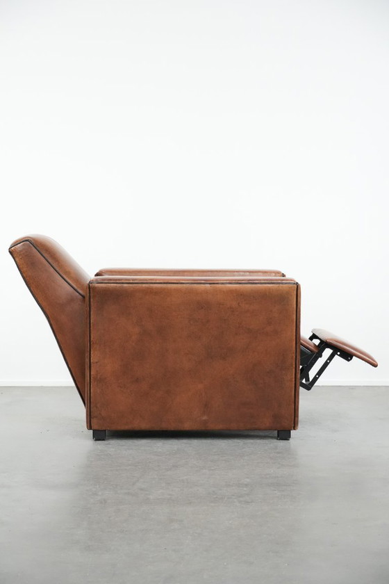 Image 1 of Poltrona reclinabile regolabile in pelle di pecora dal design elegante