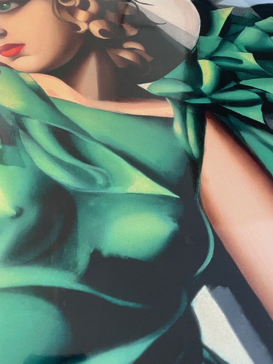Image 1 of Tamara de Lempicka, Jonge vrouw in het groen (Jonge vrouw met handschoenen), ca. 1931 Gedrukt in de VS | Copyright Tamara de L