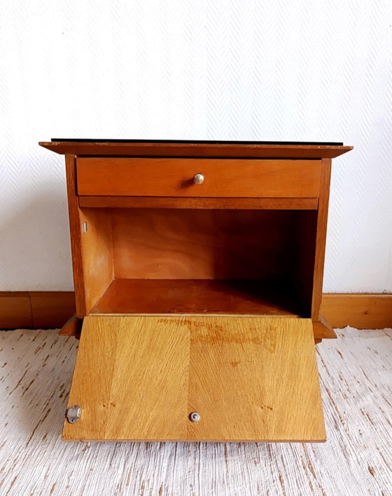 Image 1 of 2x vintage nachtkastjes uit de jaren 50