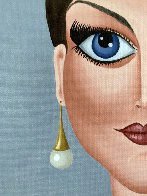 Lady with the pearls
