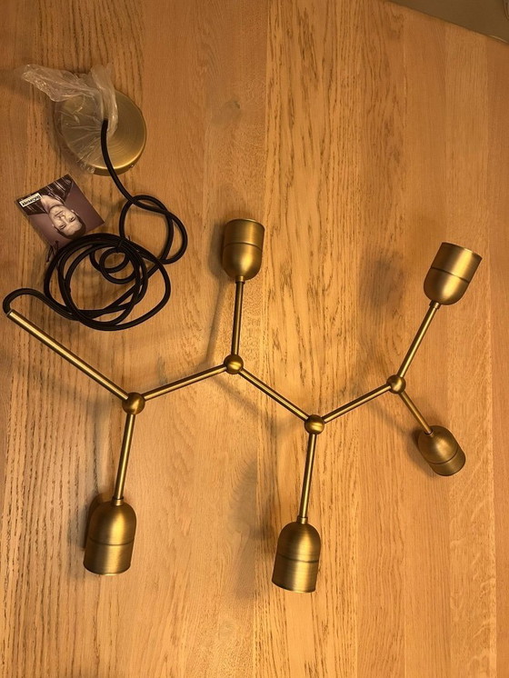 Image 1 of Messing kroonluchter met 5 lampen van BoConcept – Nieuw met originele verpakking