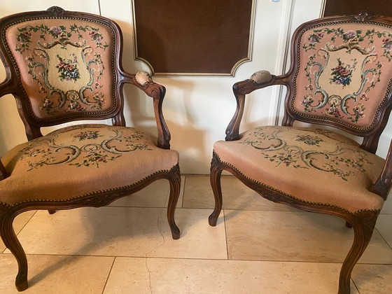 Image 1 of Handbestickte Sessel