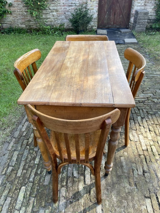 Table Dining table Bistro table Brasserie Lorraine French