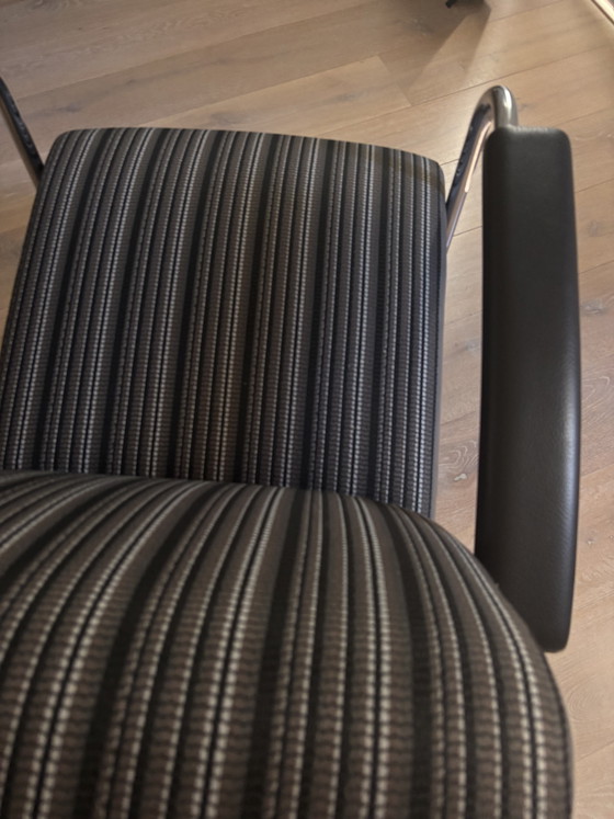 Leolux Scylla like new condition fabric / leather combination - original. – Armchairs, Metal (photo 6 of 6)