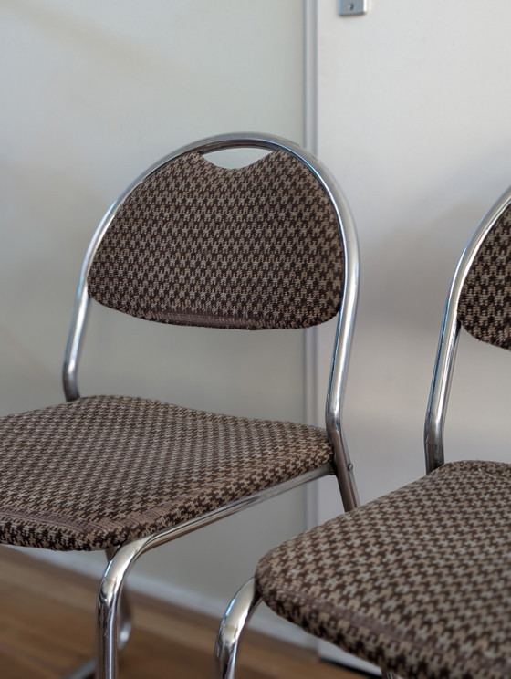 Image 1 of Jaren 70 Buisframe Stoelen 3 Stuks Stapelbaar