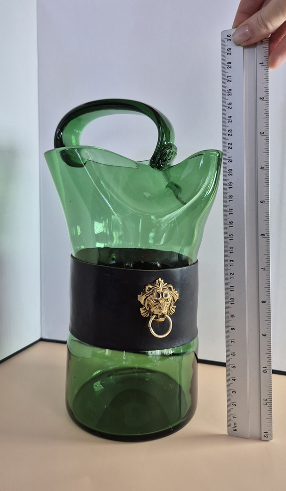 Image 1 of Vintage Italiaanse karaf in groen glas - jaren 50/70 - koperen leeuwenkop