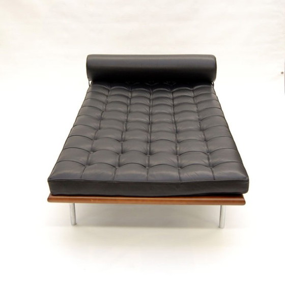 Image 1 of Barcelona Day-Bed ontworpen door Mies van der Rohe, 1930