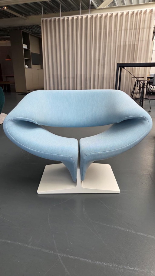 Artifort Ribbon armchair by Pierre Paulin
