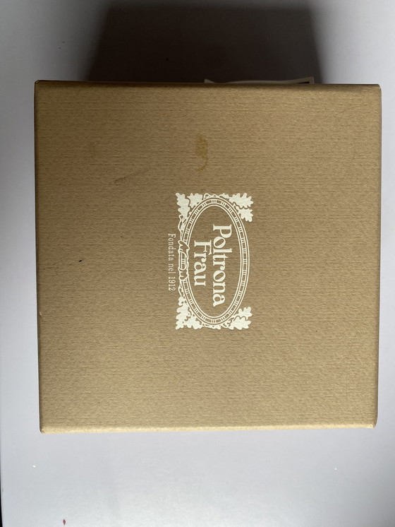 Image 1 of Poltrona Frau vierkante lege zak