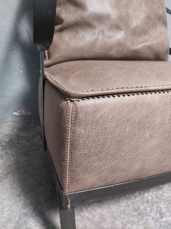 Image 1 of Poltrona in pelle con metallo