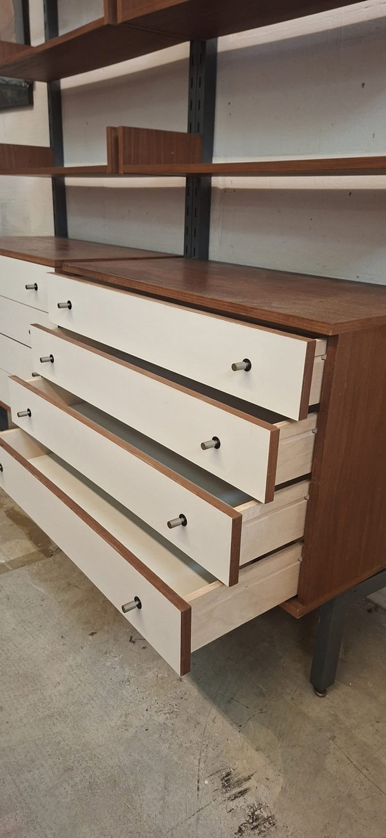 Image 1 of Sistema di pareti in teak vintage
