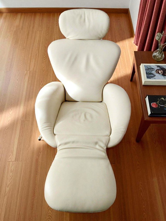 Image 1 of Pair of Cassina K10 Dodo leather armchairs