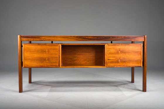 Image 1 of Mid Century Modern Dänischer Schreibtisch aus Palisander von Dyrlund, 1960er Jahre