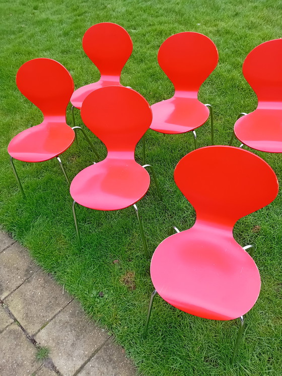 Image 1 of 6 chaises rouges vintage Danerka