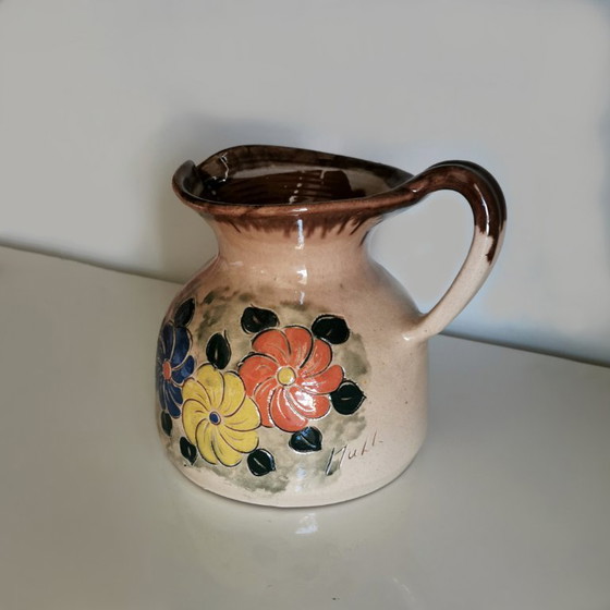 Image 1 of Cruche en argile faite main - signée