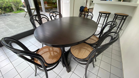 Set da pranzo originale Thonet: tavolo ovale + 6 sedie modello 19 (marcato 1987) – espandibile con 2 (photo 8 of 15)