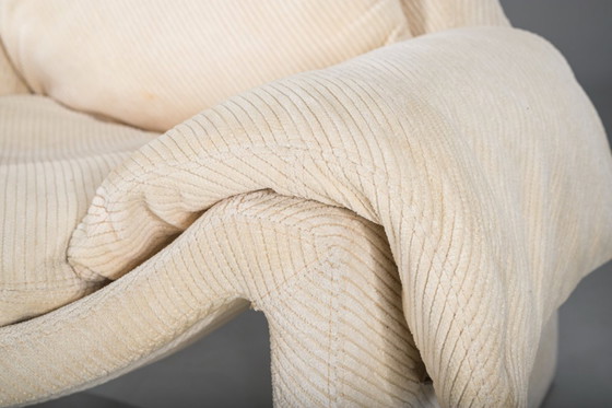 Image 1 of  Chaises et ottomans P60 par Vittorio Introini pour Saporiti, 1960, ensemble de 4