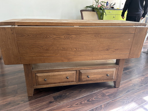 Oak table, foldable sides