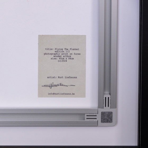 Image 1 of "Flying The Flannel" kunstfoto beperkte editie (2 exemplaren)