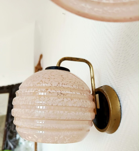 Image 1 of 2x Art Deco Clichy rosa Glaswandleuchten