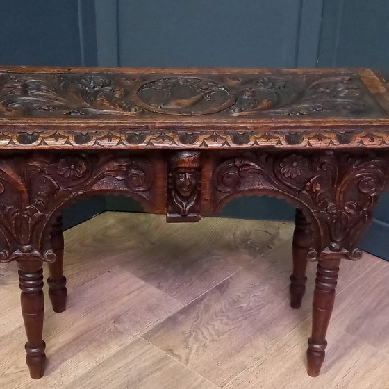 Image 1 of Banco con somier del siglo XIX