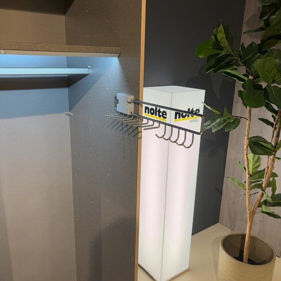 Image 1 of Armadio con ante scorrevoli Nolte Concept ME310