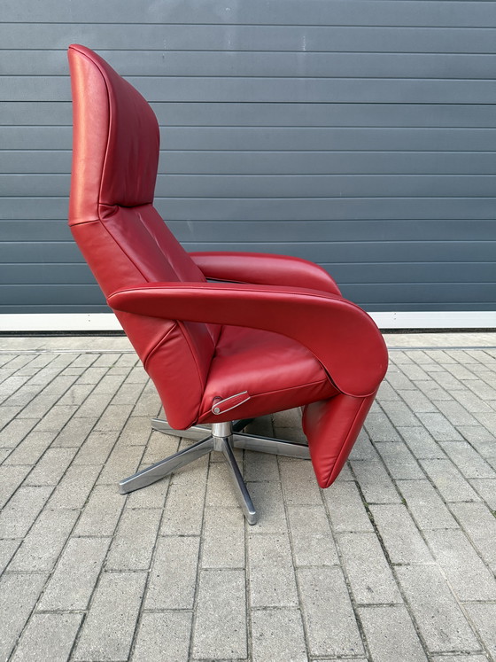 Image 1 of Poltrona relax Jori Symphony, recente, in pelle Celia rossa, taglia media, in ottime condizioni!