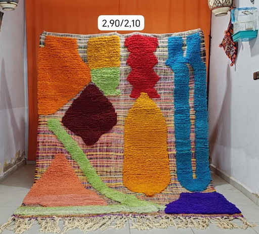 Tapis Boujaad marocain authentique fait main 290 × 210 cm – Tapis berbère en laine aux motifs abstraits et colorés – Tapis conte