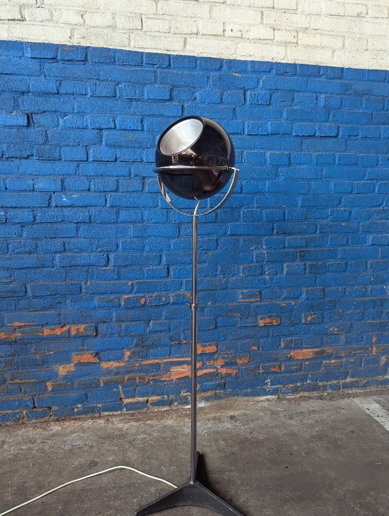 Image 1 of Lampadaire vintage design néerlandais Raak Globe