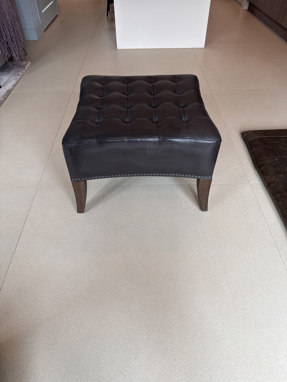 Image 1 of Pouf / poggiapiedi / sgabello in pelle marrone scuro Sam (Piet Boon)