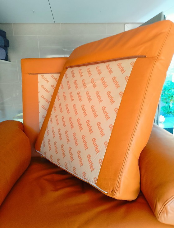 Image 1 of Twee club durlet zetels - relaxzetel- vintage model - cognac -rundsleer