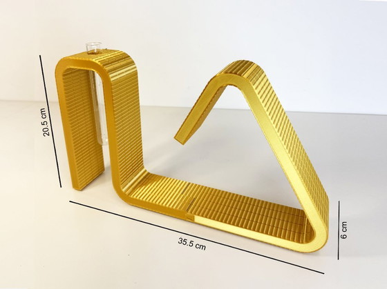 Image 1 of 3D-gedruckter Buchständer mit Brillenhalter und Reagenzglasvase – Dekoratives Display aus goldenem PLA