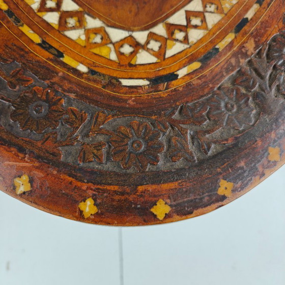 Image 1 of Tavolino da caffè in osso intarsiato anglo-indiano del XX secolo