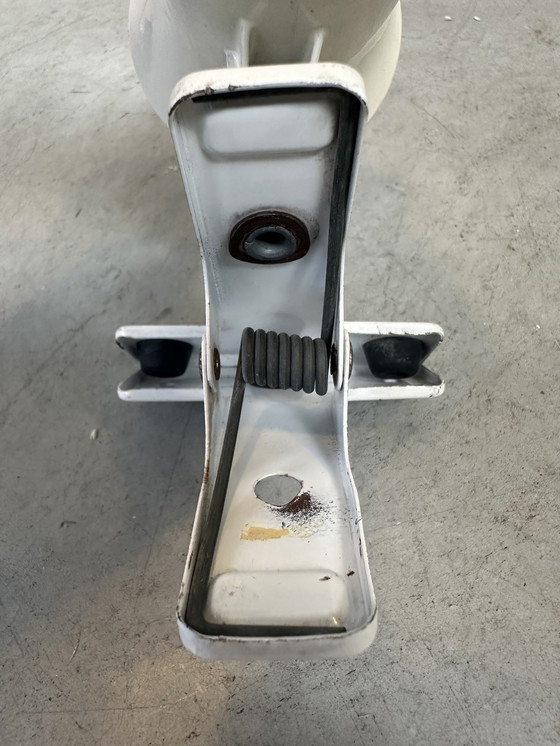 Image 1 of 2x vintage industriële klemspot (wit) - LITA