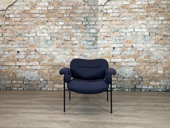 Fogia Bollo Lounge Chair - azul oscuro | Andreas Engesvik – Sillones, Metal, Textil (photo 2 of 16)