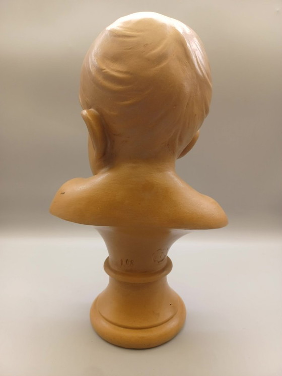 Image 1 of Buste enfant en terre cuite