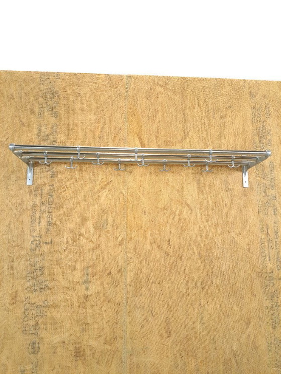 Image 1 of Breiter Zug-Garderobenständer aus Schweden, Nr. 9