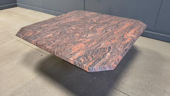 Image 1 of Grote vintage granieten salontafel van Belgochrom, jaren 80.