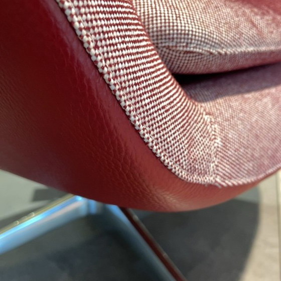 Image 1 of Pode Sparkle One swivel armchair