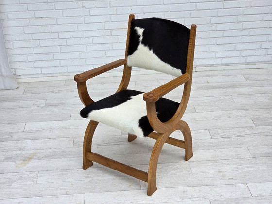 Image 1 of Poltrona danese con schienale alto, anni '60, vera pelle di mucca, legno di quercia, rivestita.